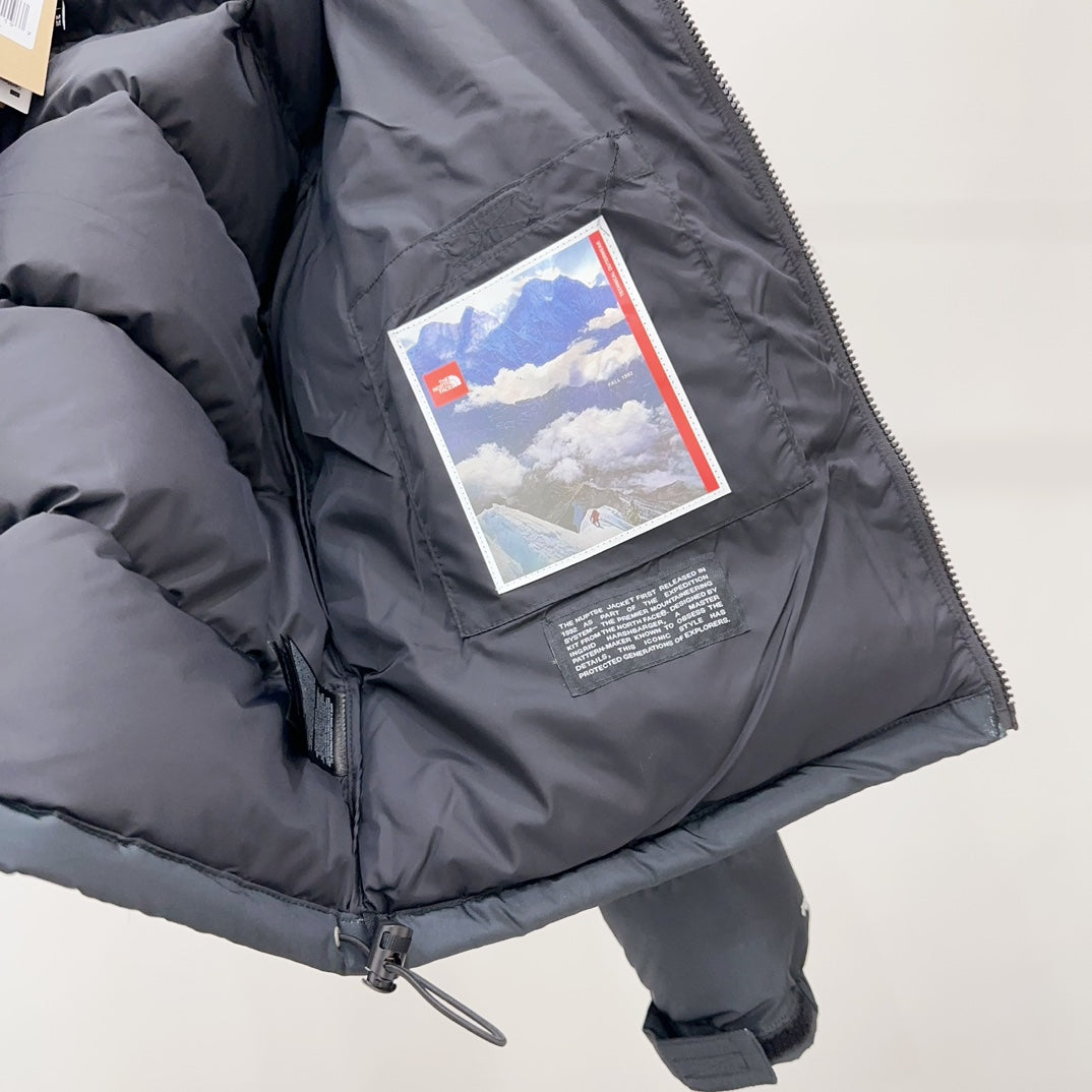 1996 vintage Nuptse padded packable jacket  down jacket