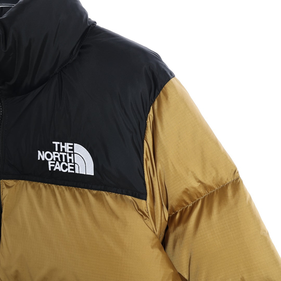 1996 vintage Nuptse padded packable jacket down jacket